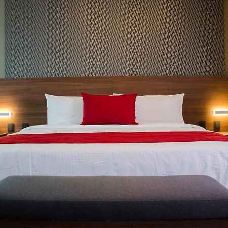 Hotel 5 De Mayo ปวยบลา ภายนอก รูปภาพ