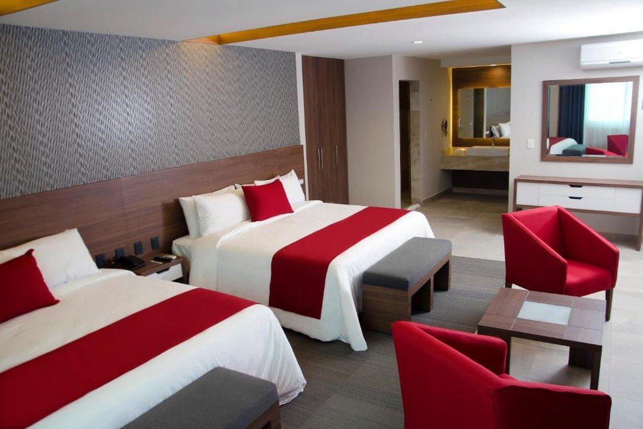 Hotel 5 De Mayo ปวยบลา ภายนอก รูปภาพ