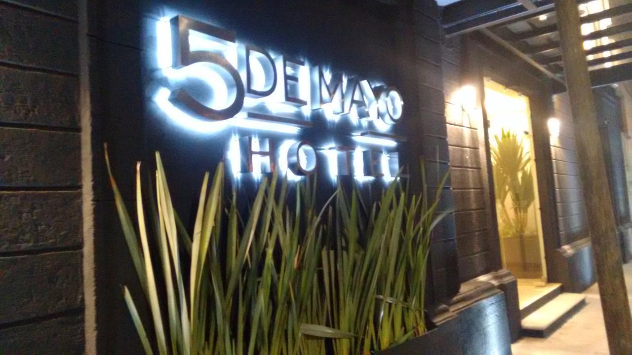 Hotel 5 De Mayo ปวยบลา ภายนอก รูปภาพ